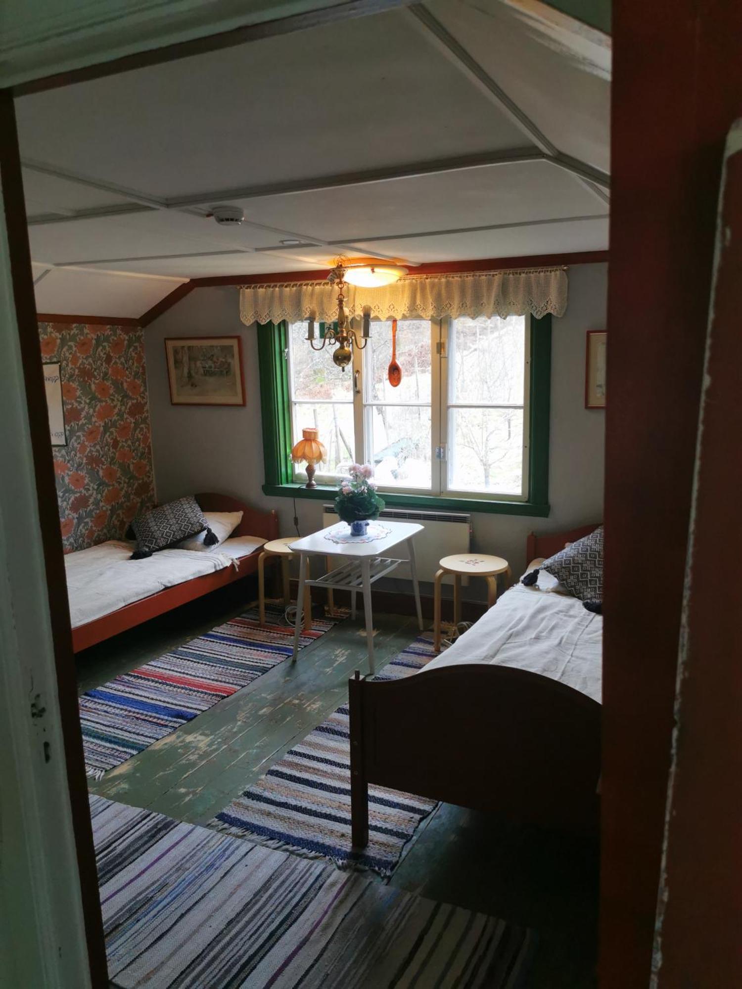 Bjoersjoeas Vildmark - Room In The Main House Olofstorp Екстериор снимка